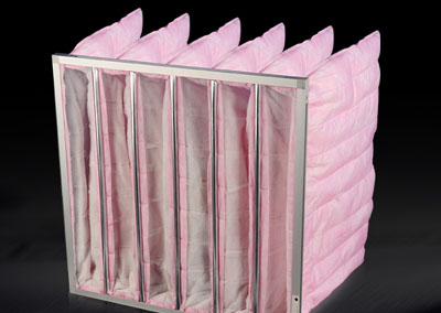 空調過濾器F7袋式外框為優質鍍鋅鋼板或鋁型材,濾料采用極細致的玻璃纖維或合成纖維制成。